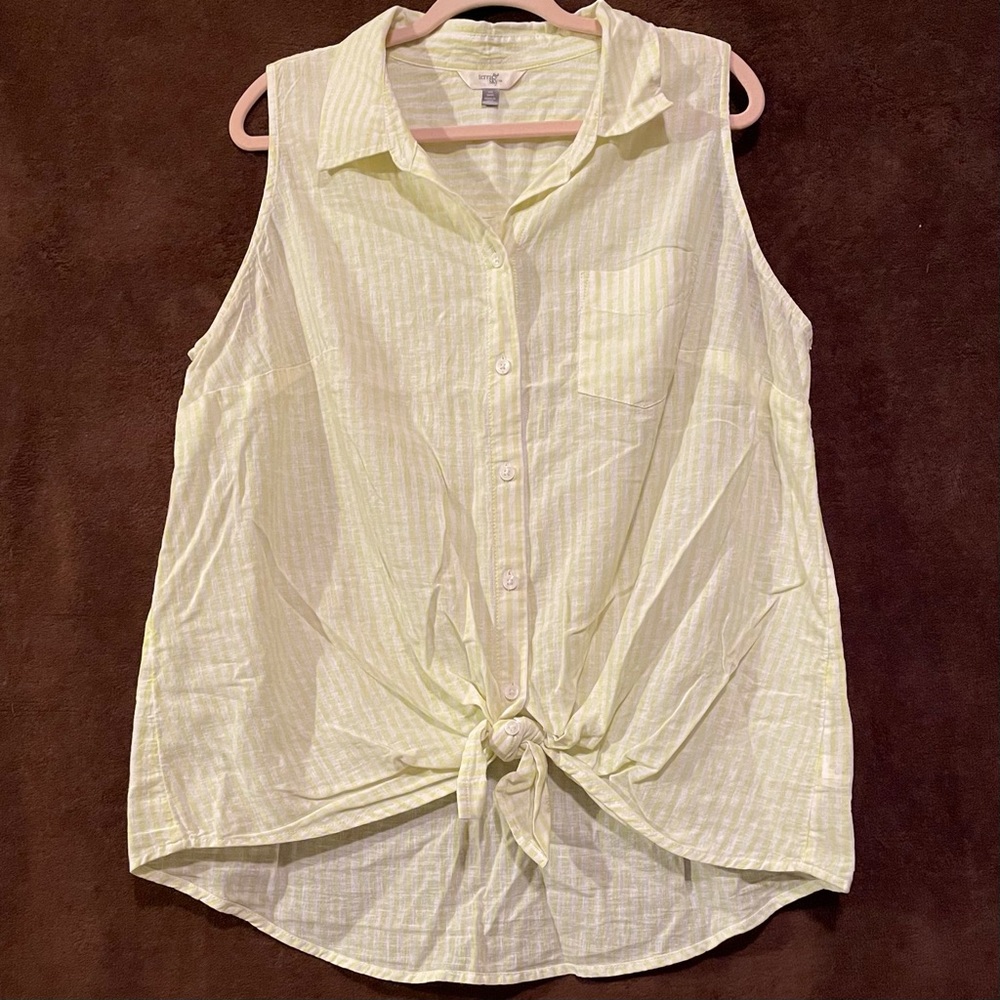 🌜Button Up Tie Front Top🌛